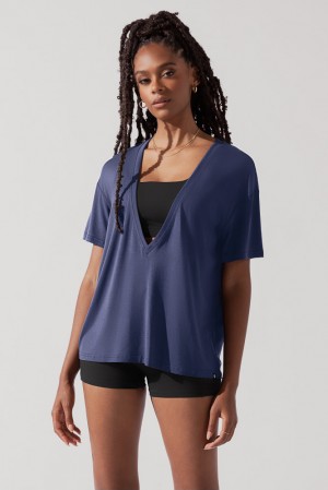 POPFLEX Daring Deep V Tee Dark Navy | 981-XIMNAE