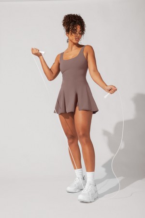 POPFLEX Tie-Breaker Superdress™ Peppercorn | 683-NEWKVY