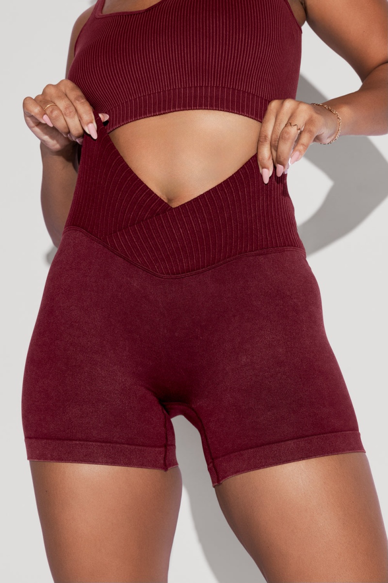 POPFLEX Crisscross Hourglass® Seamless Midi Shorts Garnet | 354-THCYKN