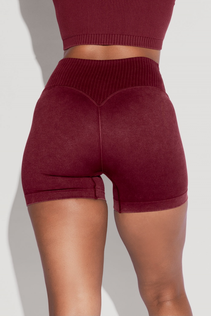 POPFLEX Crisscross Hourglass® Seamless Midi Shorts Garnet | 354-THCYKN