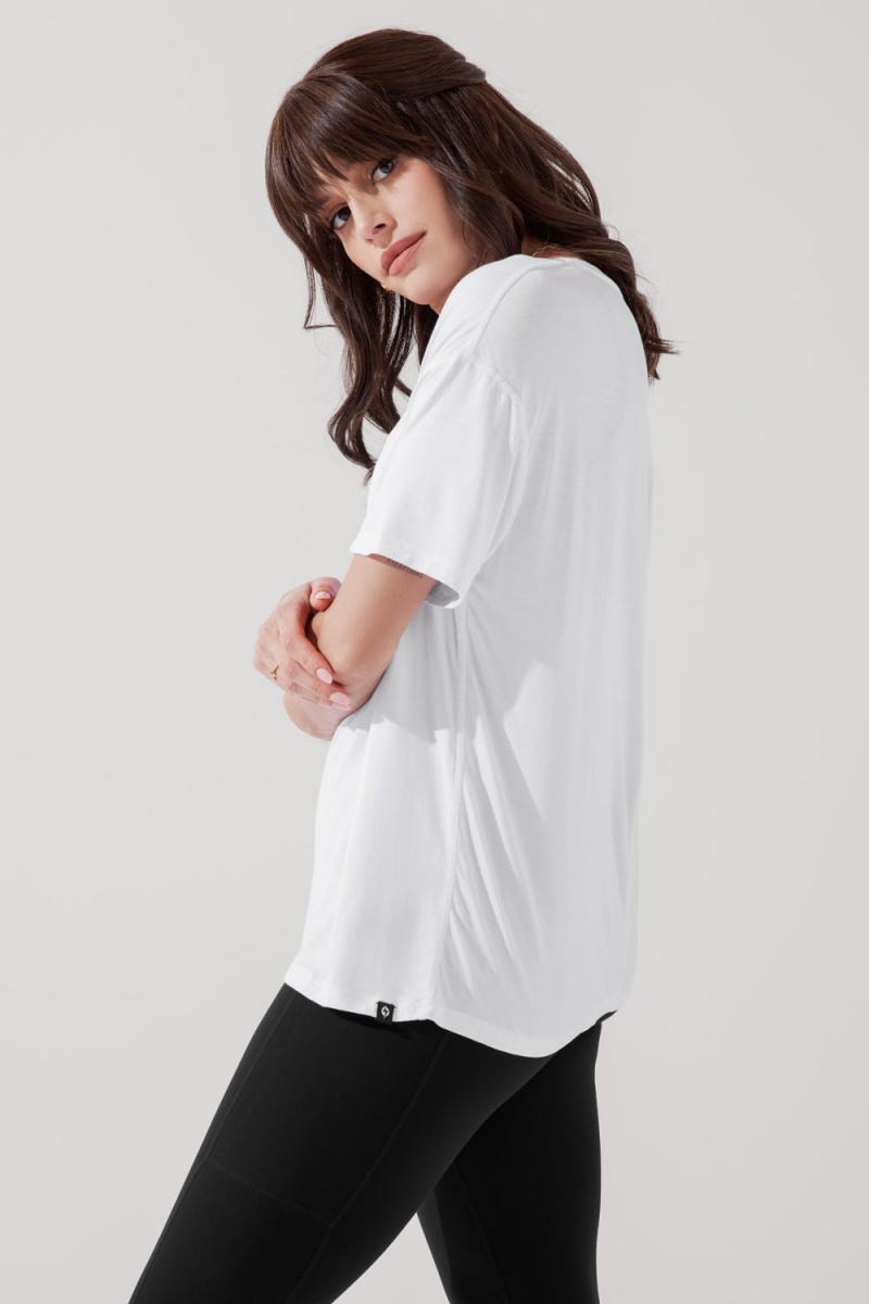 POPFLEX Daring Deep V Tee White | 195-OEVGDC