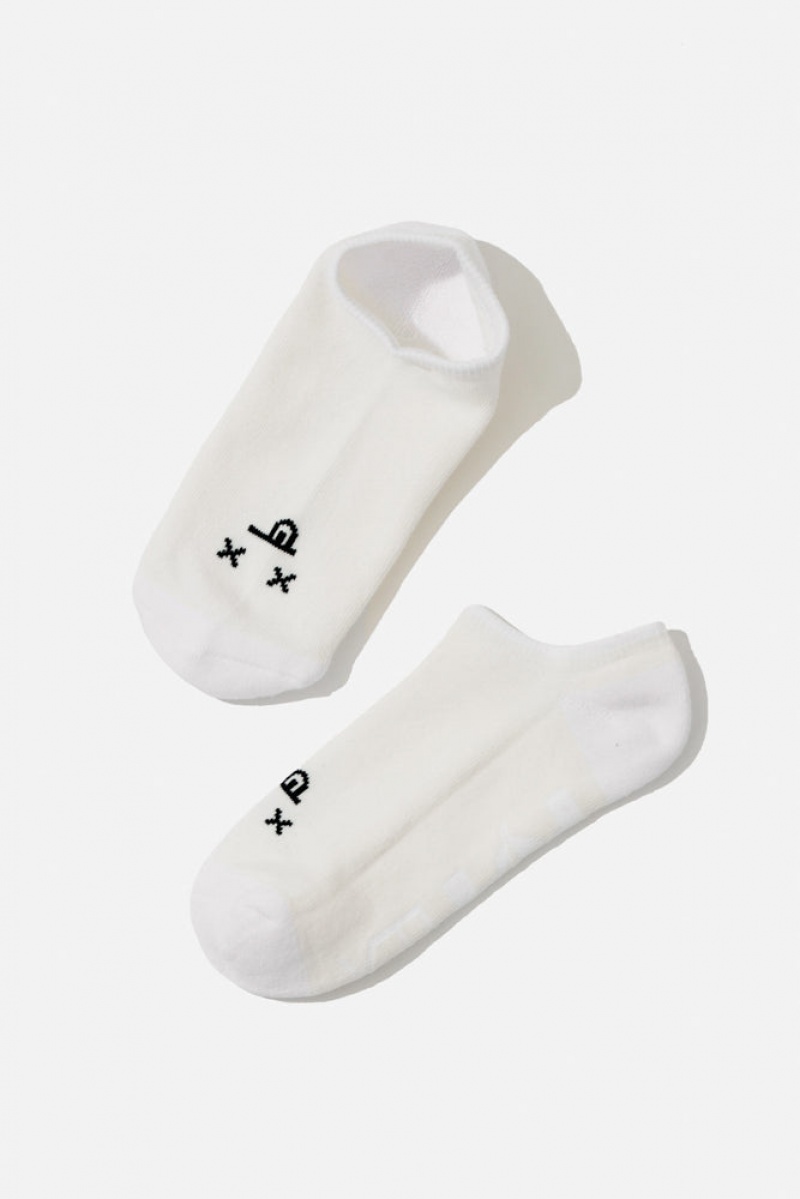 POPFLEX Dead Face Low Rise Socks White | 591-WUOKRP