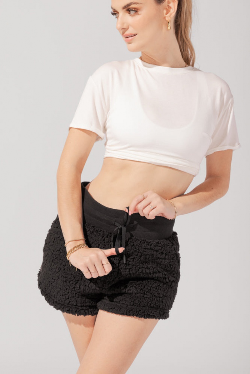 POPFLEX Faux Sherpa Short with Pockets Black | 396-JXTSOW