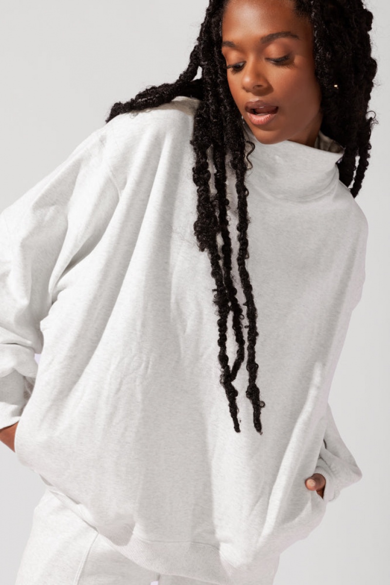 POPFLEX Ooey Gooey Mockneck Sweatshirt with Pockets Light Heather Grey | 896-EOITXG