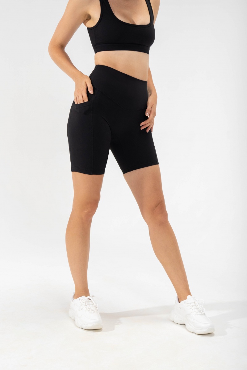 POPFLEX Supersculpt™ Biker Short with Pockets (Soft Touch) Black | 683-FLCKUE