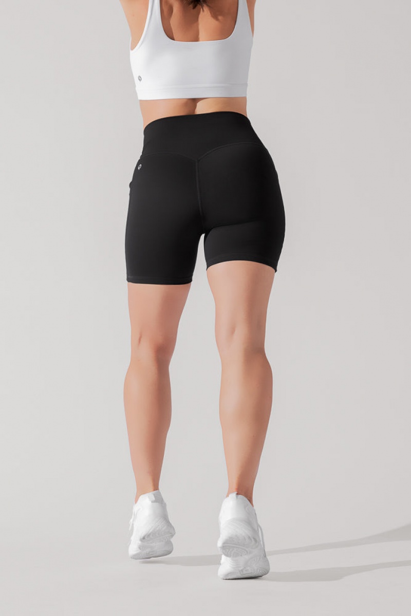 POPFLEX Supersculpt™ Midi Short with Pockets (Soft Touch) Black | 651-UHJFNK